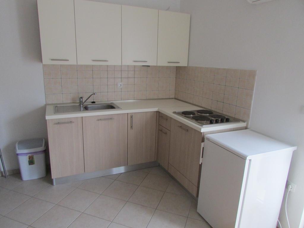 Apartmani I Sobe Grga Starigrad Paklenica Pokój zdjęcie