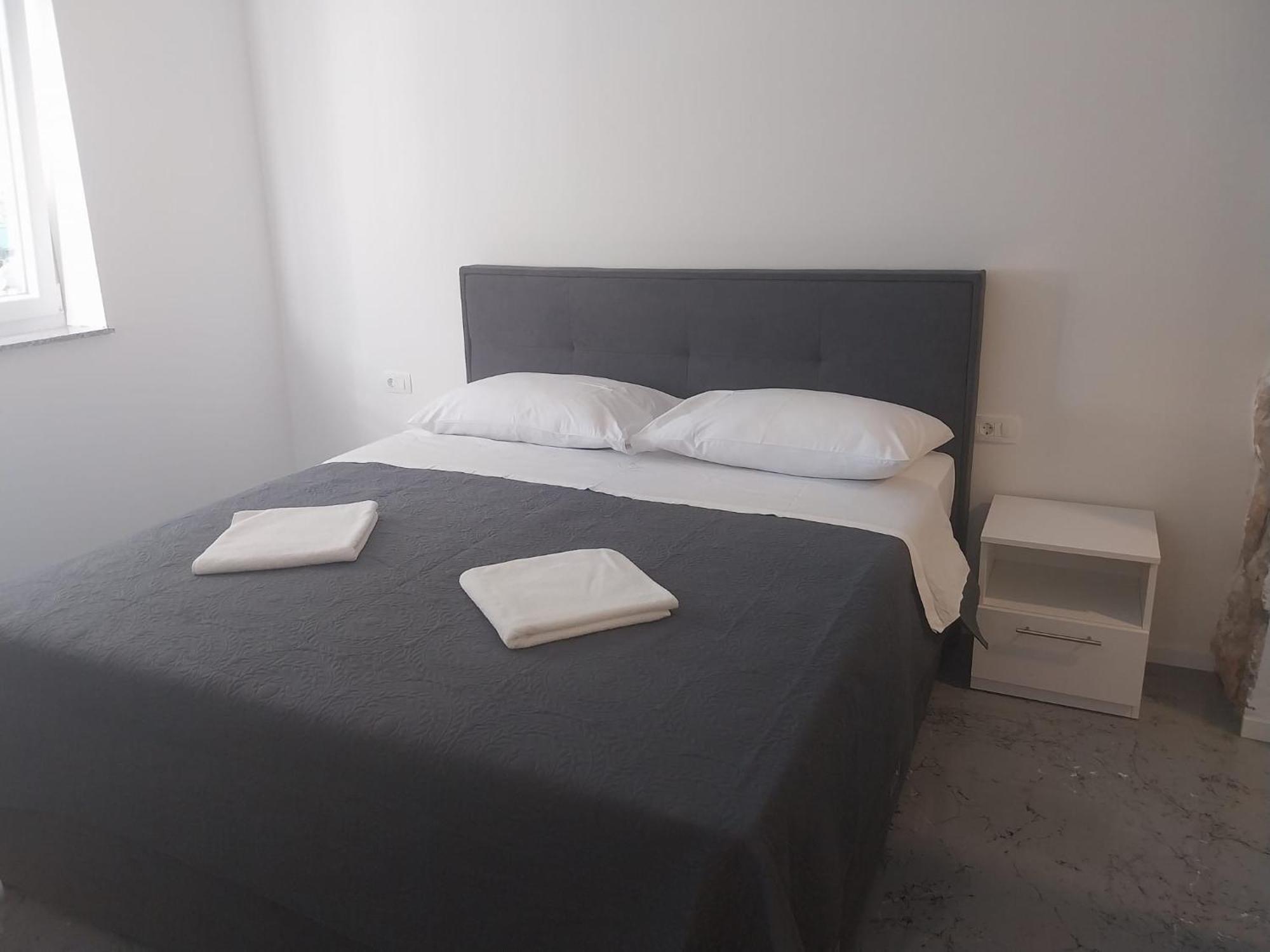 Apartmani I Sobe Grga Starigrad Paklenica Zewnętrze zdjęcie
