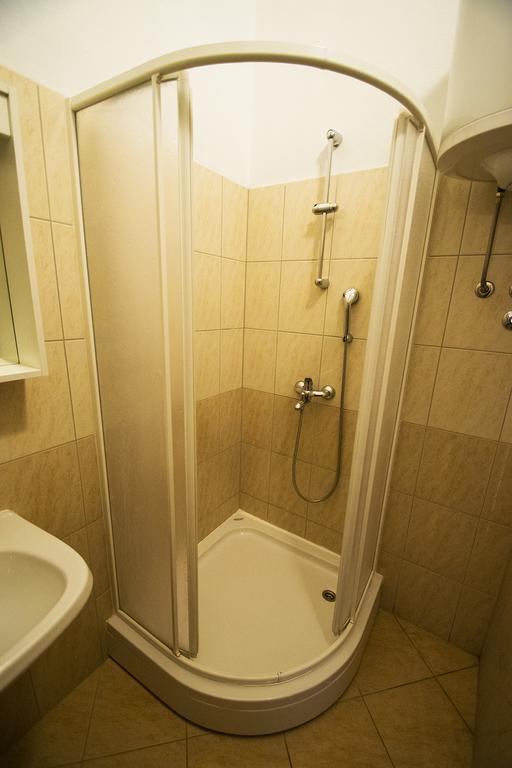 Apartmani I Sobe Grga Starigrad Paklenica Zewnętrze zdjęcie