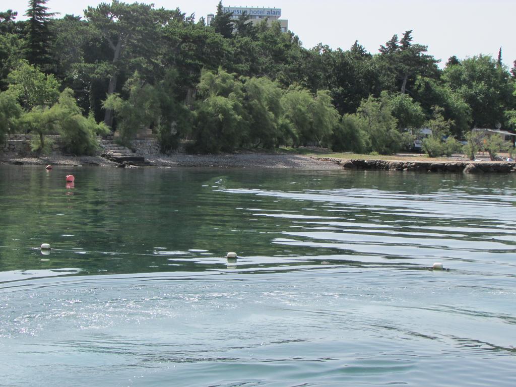 Apartmani I Sobe Grga Starigrad Paklenica Zewnętrze zdjęcie