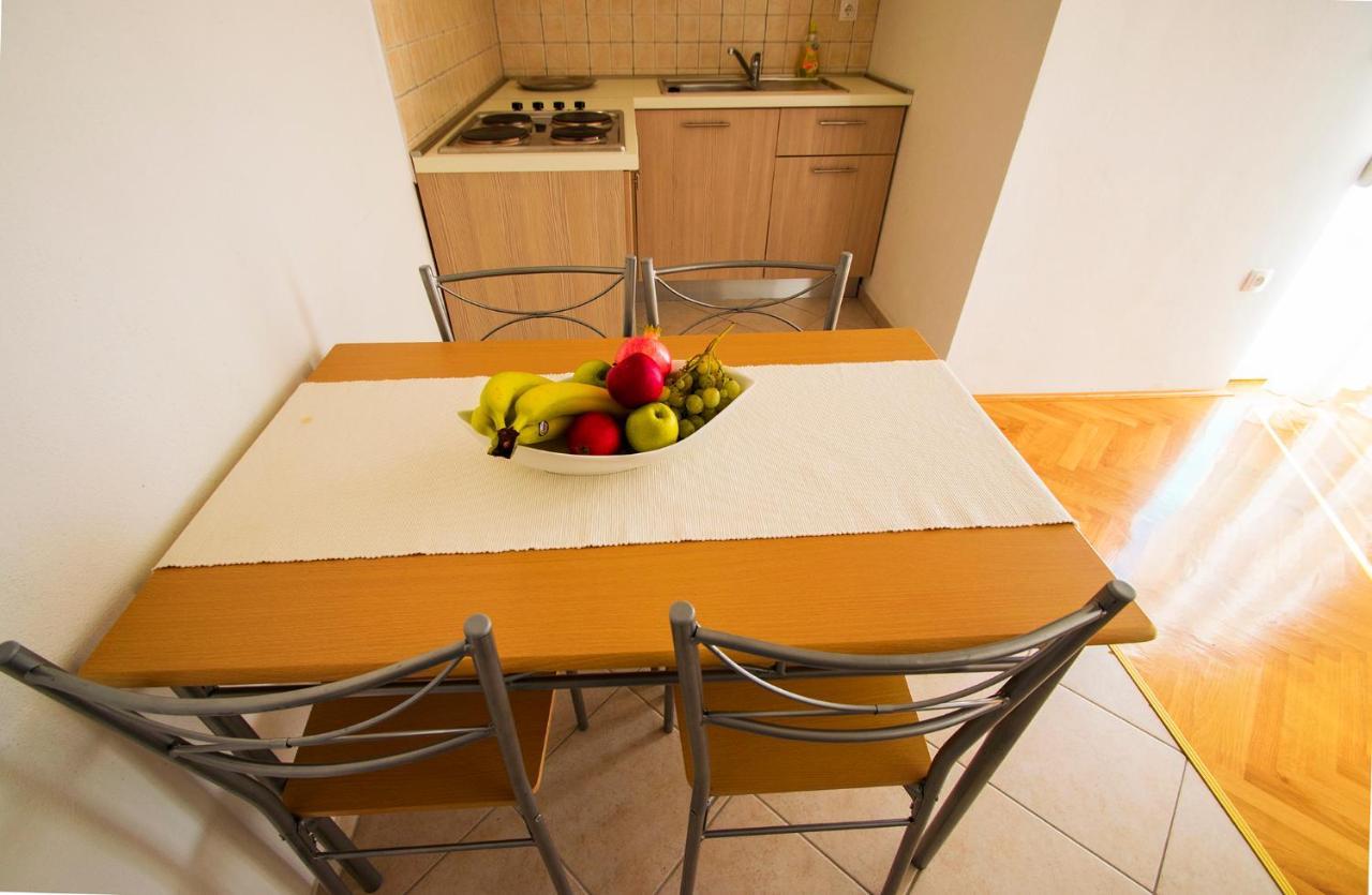 Apartmani I Sobe Grga Starigrad Paklenica Zewnętrze zdjęcie